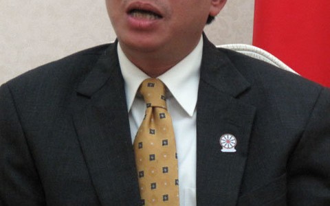 Giàn khoan có thể xâm phạm nhiều nước