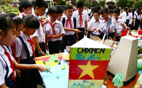 Biển Đông và chủ quyền vào đề thi