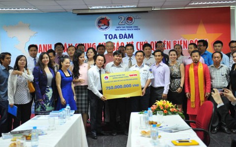 Doanh nhân góp sức trên mặt trận kinh tế