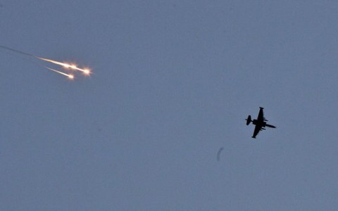 Vùng ly khai Donetsk tuyên bố chuyển sang luật Nga