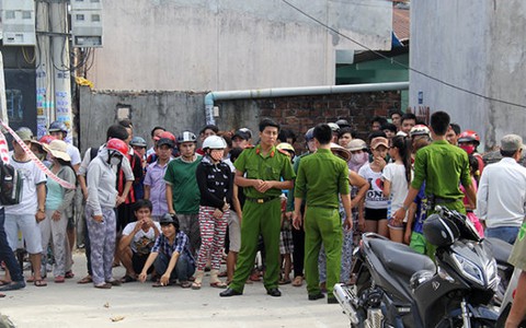 Bắt kẻ đâm chết thai phụ