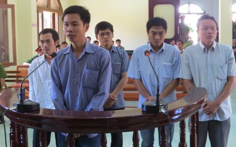 Hoãn phúc thẩm 5 công an dùng nhục hình làm chết nghi phạm