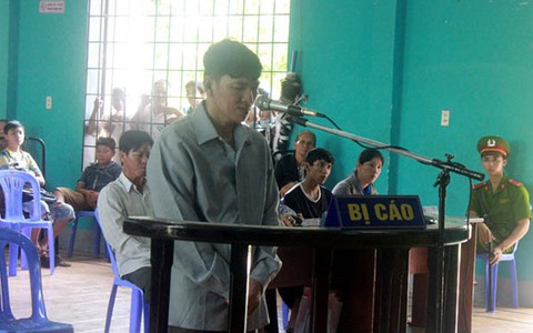 Giết vợ rồi tự tử không thành, lĩnh án 19 năm tù