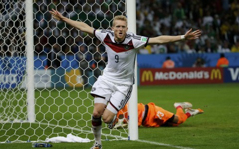 Thất vọng Goetze, xuất sắc Schuerrle