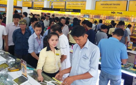 Thị trường smartphone: xả hàng đón sản phẩm mới