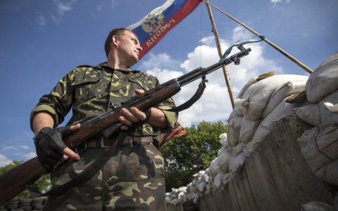 Quân đội Ukraine tấn công thành phố trọng yếu Luhansk