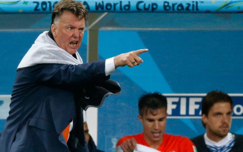Vì sao HLV Van Gaal không dùng "chuyên gia luân lưu" Tim Krul?