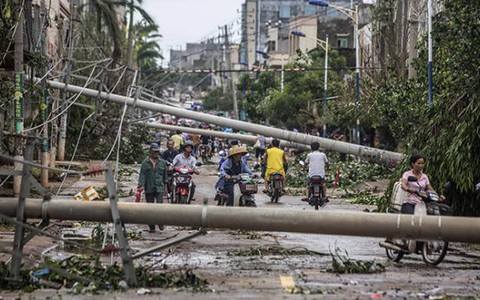 Siêu bão Rammasun khiến hơn 100 người thiệt mạng