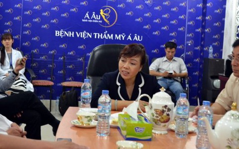 Chưa được phép căng da bằng chỉ vàng