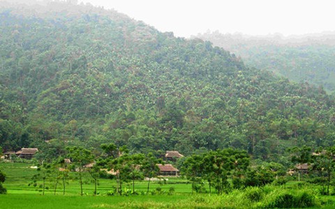 Bữa cơm trên đỉnh Khau Éc