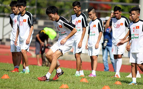U-19 Việt Nam sẵn sàng cho trận gặp U-21 Singapore