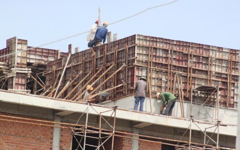 “Cấp phép 4 tầng xây 8 tầng”: Đặt tỉnh vào “thế đã rồi”