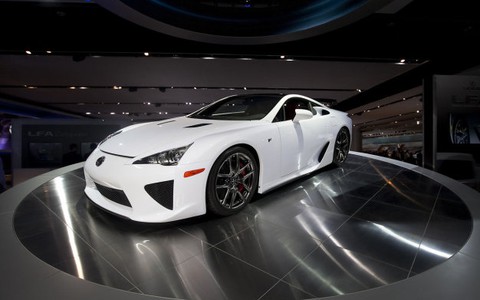 "Siêu" xe Lexus LFA 375.000 USD trở lại