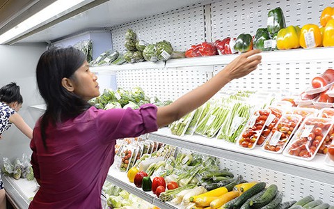 Thực phẩm hữu cơ kén người mua