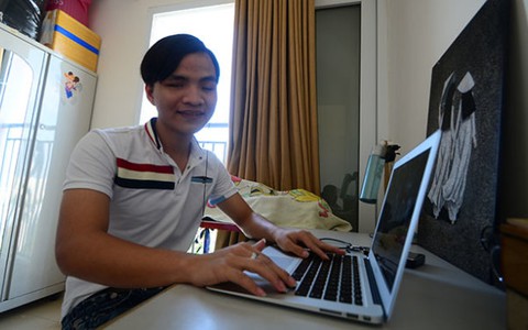 Chàng trai khiếm thị giành học bổng RMIT