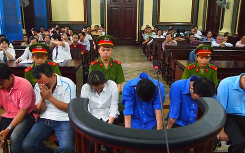 Tại sao nhiều phụ nữ Việt chịu khổ?