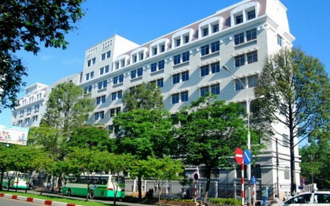 Trường Cao Thắng "neo" 31 tỉ đồng học phí