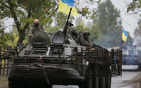 Máu vẫn đổ ở miền đông Ukraine