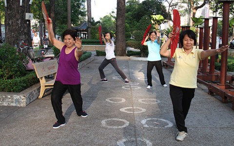 Dân số già, loãng xương tăng