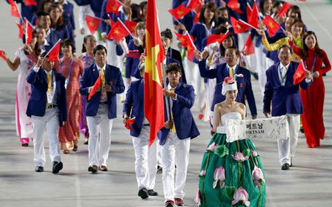 "Nàng Dae Jang Geum" thắp sáng ngọn đuốc Asiad 2014