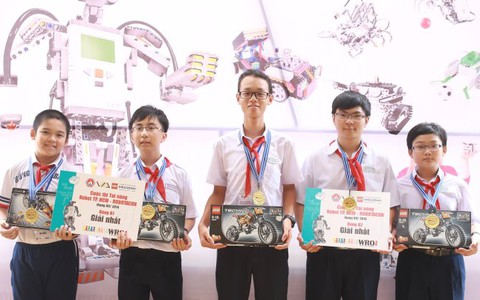 Hai đội xuất sắc giành vé đi Nga dự Olympic Robot
