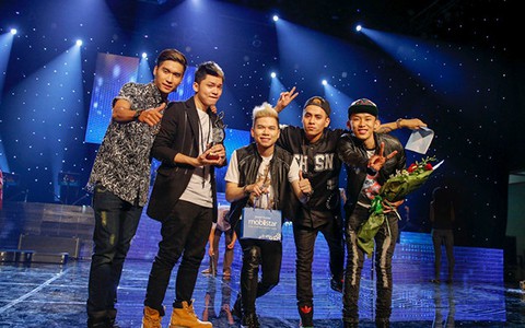 FB Boiz thắng giải Bài hát Việt tháng 9