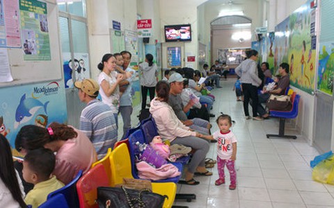 Tiêu điểm sáng: Nghịch lý vắc xin
