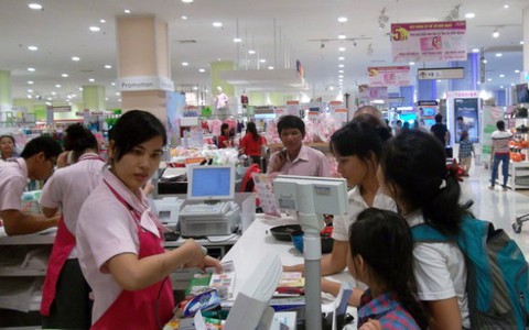 "Đại gia" bán lẻ ồ ạt vào VN: vừa mừng vừa lo
