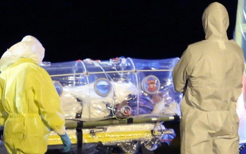 Ebola đã lan ra bên ngoài Tây Phi
