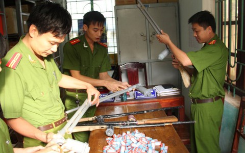 Công an Thanh Hóa thu hồi 55 súng tự chế