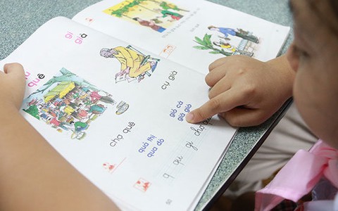 Tiêu điểm: Nhiều người viết sách giáo khoa, thêm nhiều lựa chọn