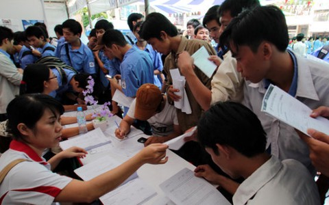 Nóng trong ngày: Lấy bằng đại học để làm gì?