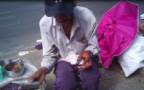 Mua bán cả giấy tờ tùy thân
