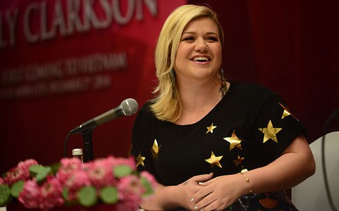 Kelly Clarkson: “Vẻ đẹp của tôi là giọng hát”