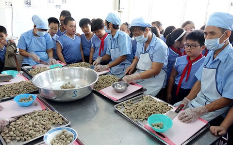 Học chia sẻ