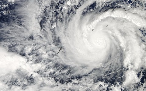 Người dân Philippines nín thở đón siêu bão Hagupit