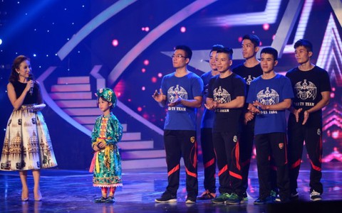 Đức Vĩnh và nhóm 6 Múi vào chung kết VietNam's Got Talent