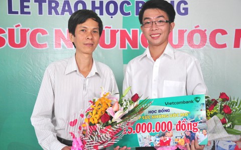 Giảng dạy bằng công nghệ nhận dạng cử chỉ