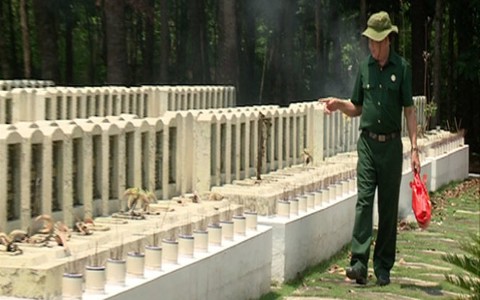 7 năm và 1.115 ngôi mộ