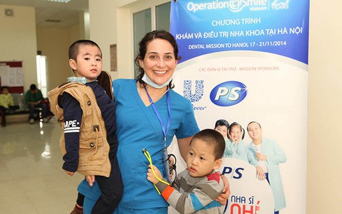Bộ sưu tập "nụ cười" trên hành trình Bảo vệ nụ cười Việt Nam
