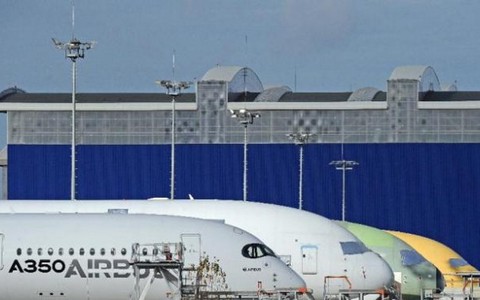 Airbus sẽ trang bị hộp đen nổi được cho máy bay dân dụng