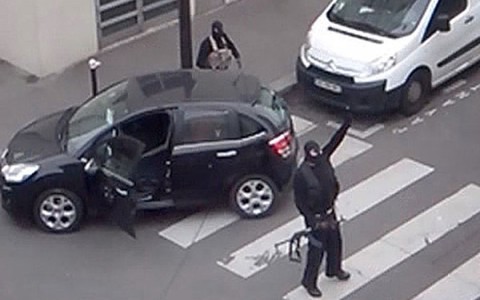 Thế giới Hồi giáo chỉ trích tạp chí Charlie Hebdo