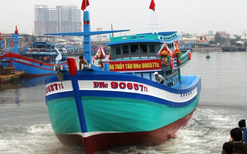 Hạ thủy tàu mới thay thế con tàu lịch sử ĐNa 90152