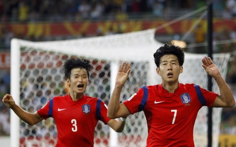 Đá bại Uzbekistan, Hàn Quốc vào bán kết Asian Cup 2015