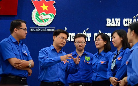 Hàng loạt câu hỏi đặt ra cho Đoàn