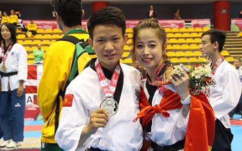Bộ VH-TT&DL yêu cầu báo cáo nghi án bán huy chương