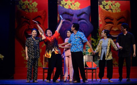 Lễ trao giải Cù nèo vàng 2014 tràn ngập không khí xuân