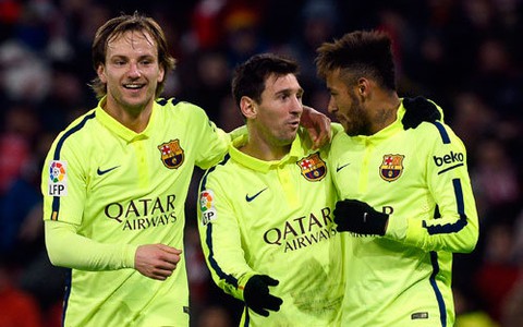 Messi tỏa sáng, Barca chỉ còn kém Real Madrid 1 điểm