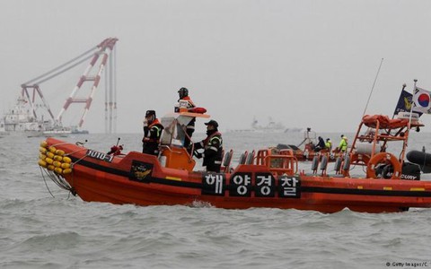 Cảnh sát biển Hàn Quốc lĩnh án tù vì vụ phà Sewol