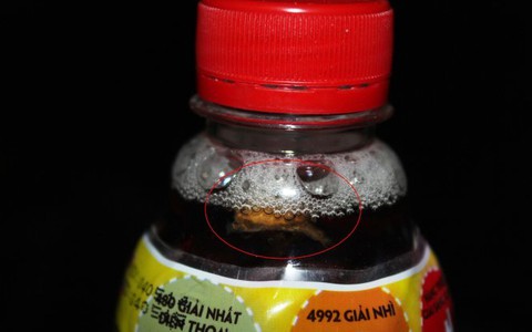 Ngồi tù bởi chai nước Dr Thanh